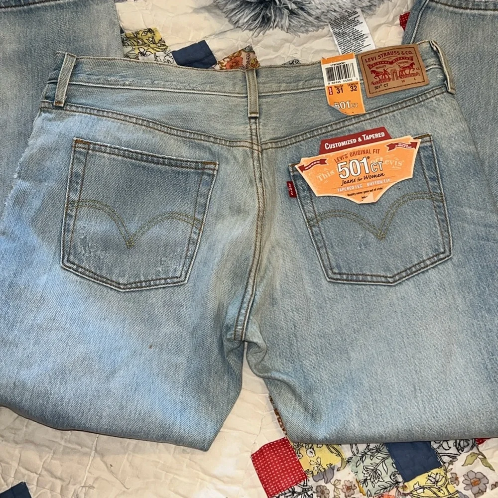 Levi’s NWT 501 CT 31” x 32” jeans